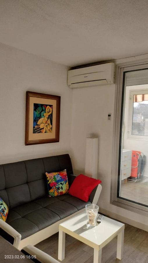 Entre St-Raphael Et St-Tropez. Studio Pieds Dans L'Eau, A Partir De 600 Euros/Semaine. Saint Aygulf Ngoại thất bức ảnh